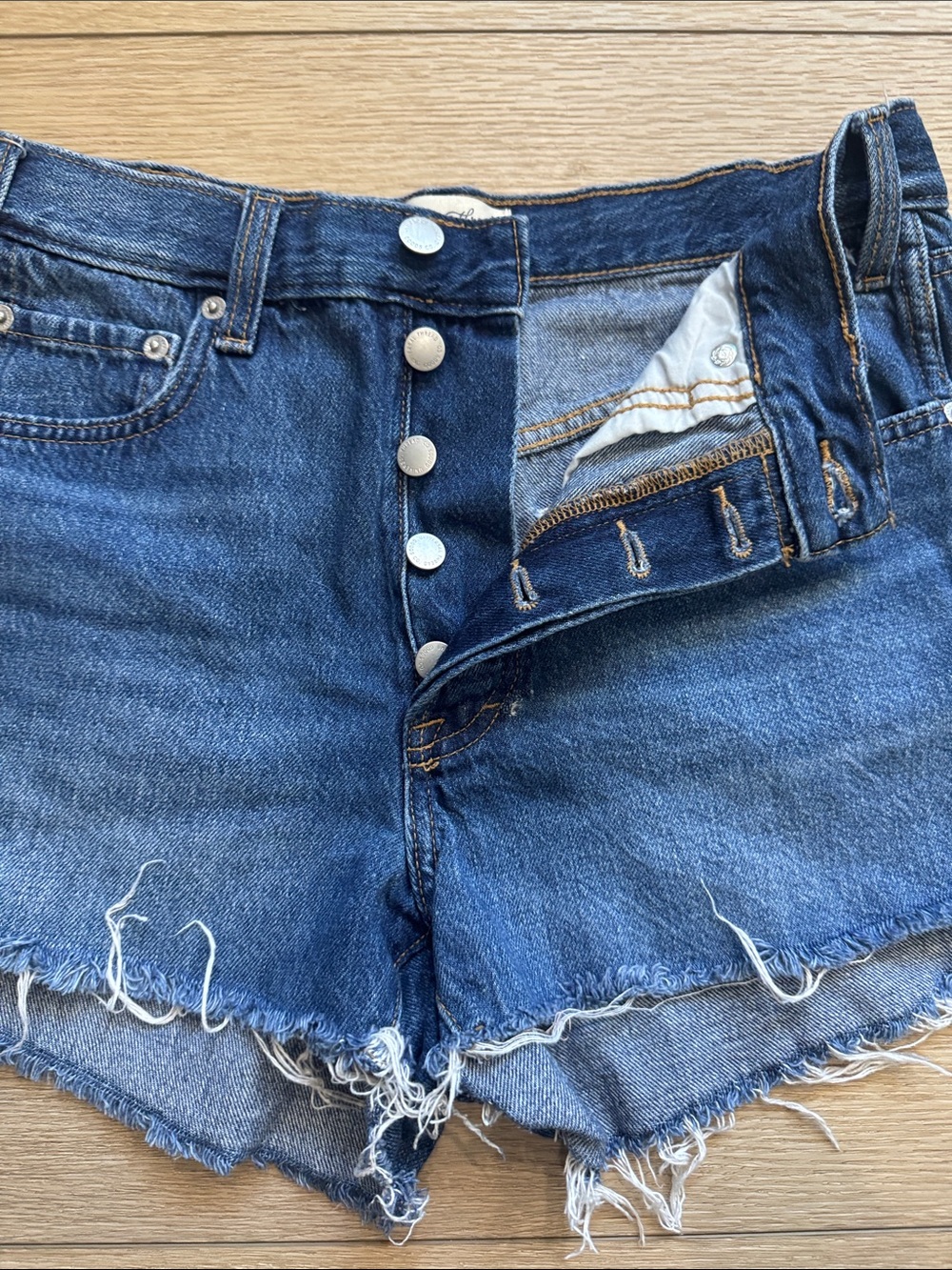 Universal Thread High Rise Mini Shorts - Picture 4 of 5